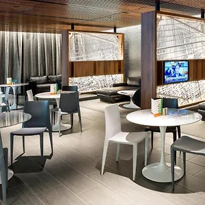 Hotel Courtyard By Marriott Long Island City/new York Manhattan View New York