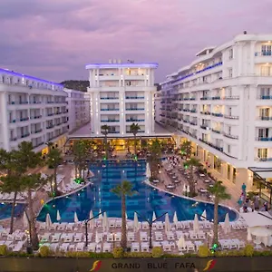 Resort Grand Blue Fafa & Kryemëdhej