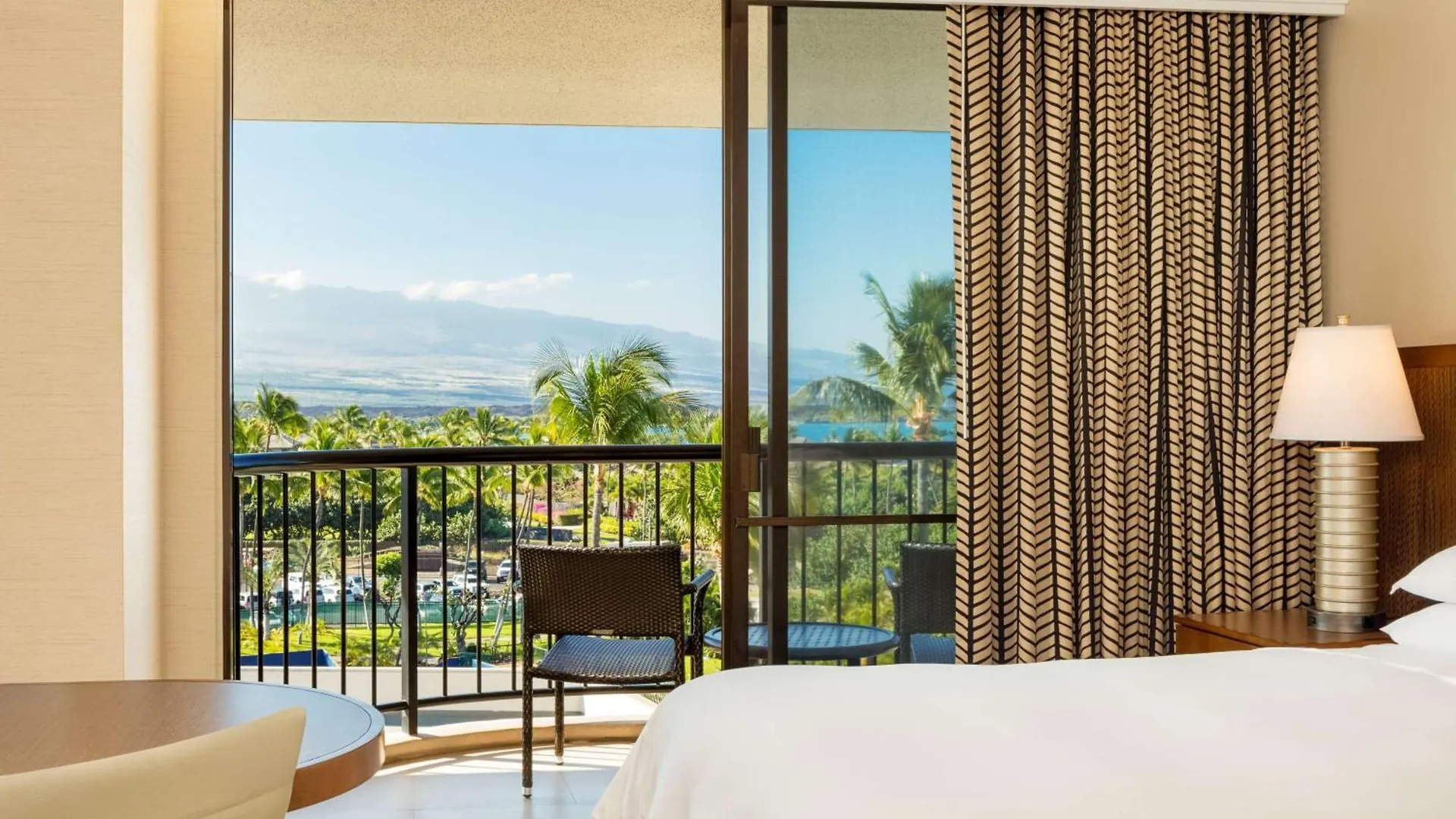 Hilton Waikoloa Village 4*,